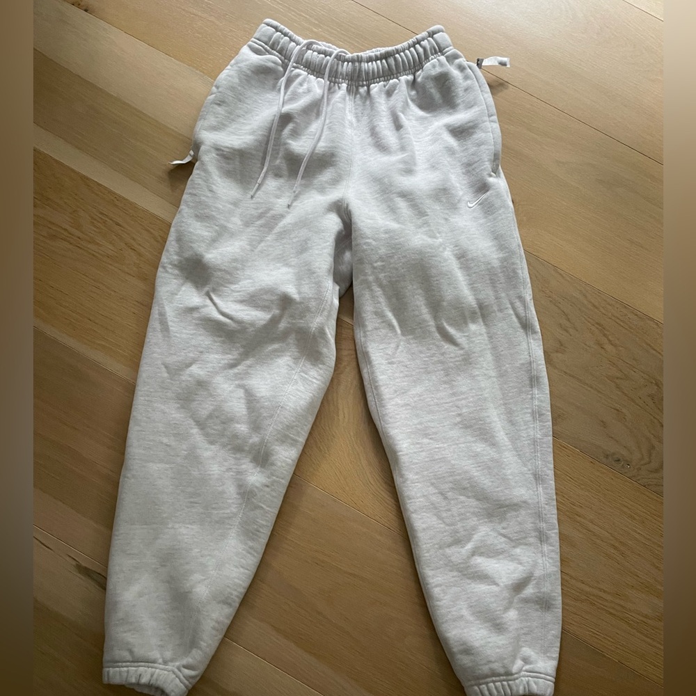 Nike Men’s Light Gray Joggers